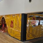 Garoto inaugura loja com mini fábrica em aeroporto de Guarulhos