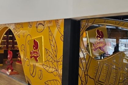 Garoto inaugura loja com mini fábrica em aeroporto de Guarulhos