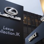 Grupo Collection inaugura concessionária Lexus com carro elétrico