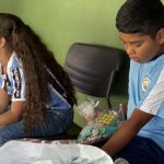 Instituto Vida Solidária celebra Natal com crianças em Porto Alegre