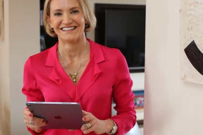 Mulheres pausam carreira para cuidar; homens, para sobreviver