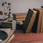 Nostalgia: por que revisitamos músicas e filmes da juventude?