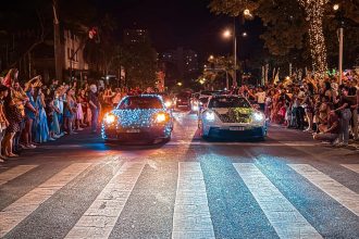 Porsche Bamaq Ilumina Carreata de Natal em BH com 911 Personalizados