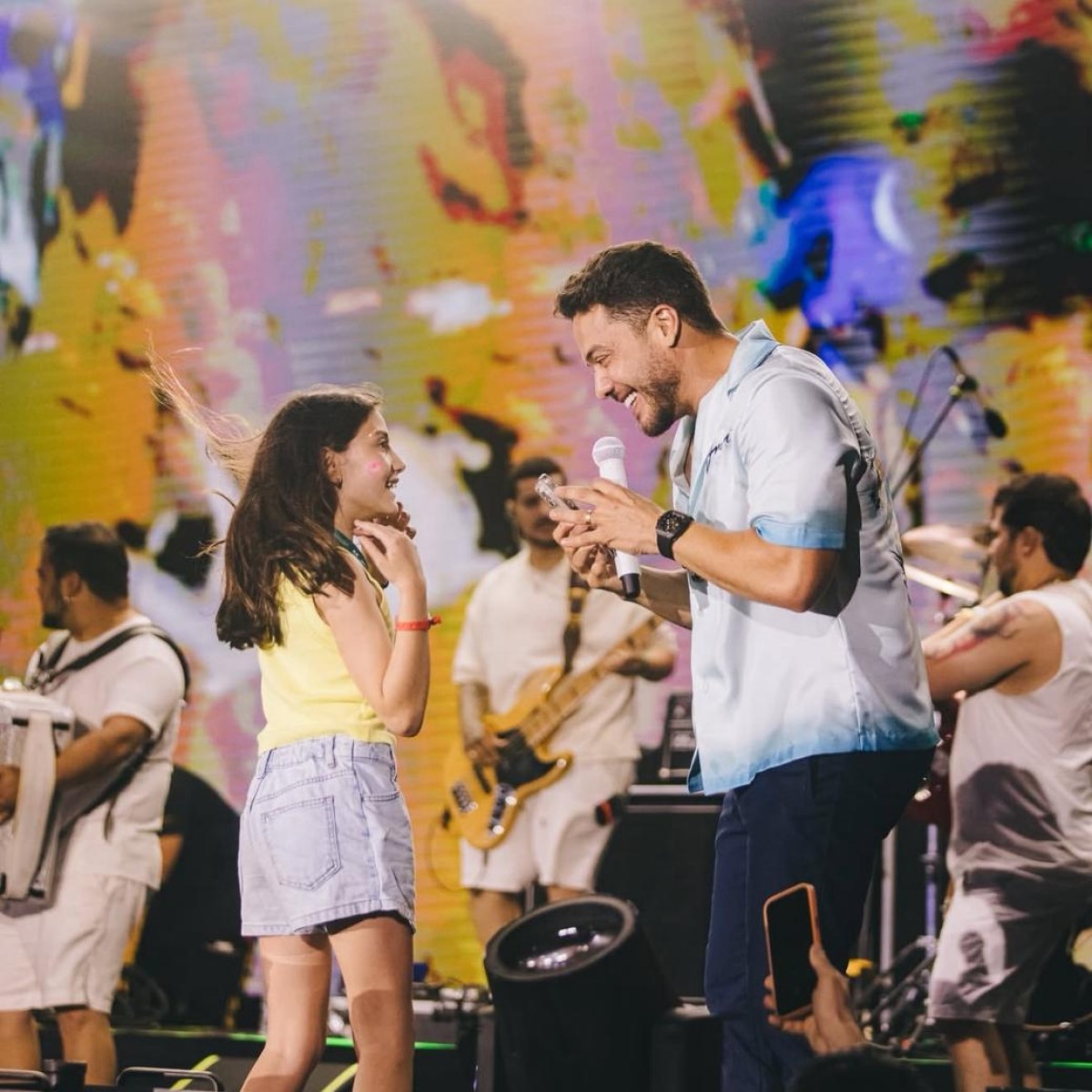 Réveillon em Alto-Mar: shows de Bell Marques e Safadão agitam a noite