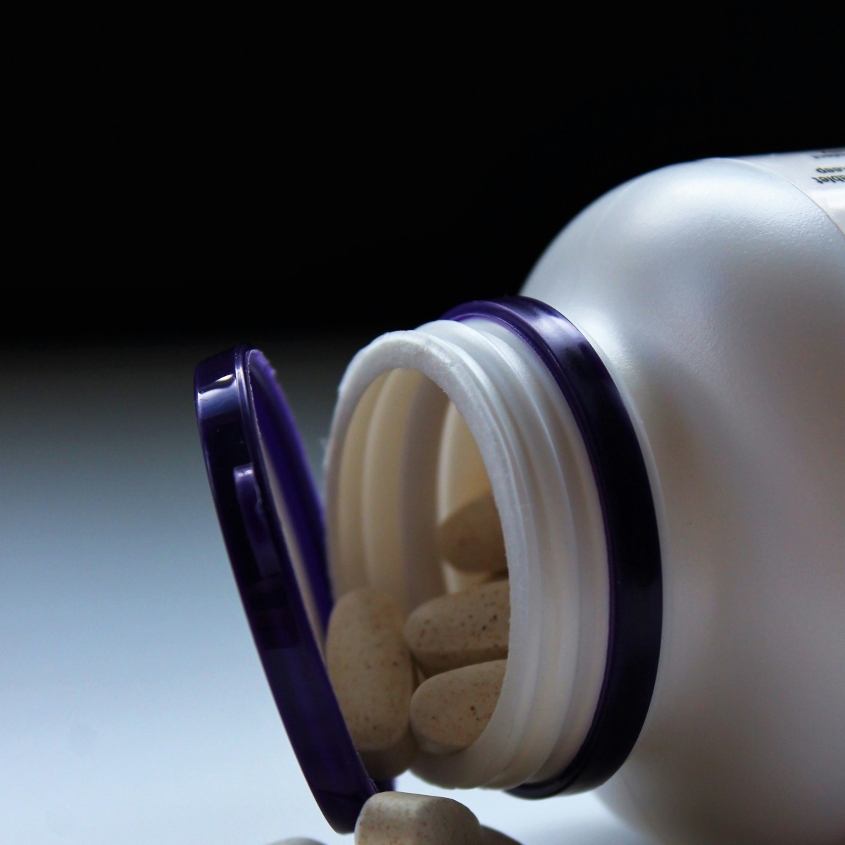 Rótulos holográficos impulsionam mercado de suplementos