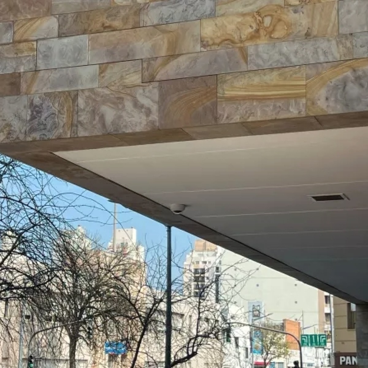 Segurança reforçada: sistema de vídeo e áudio cobre 98% do Distrito Capitalinas