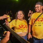 Skol leva casal do Rio para curtir o Carnatal no RN