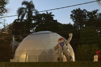 Urânia inaugura planetário fixo com a influenciadora Anninha em BH