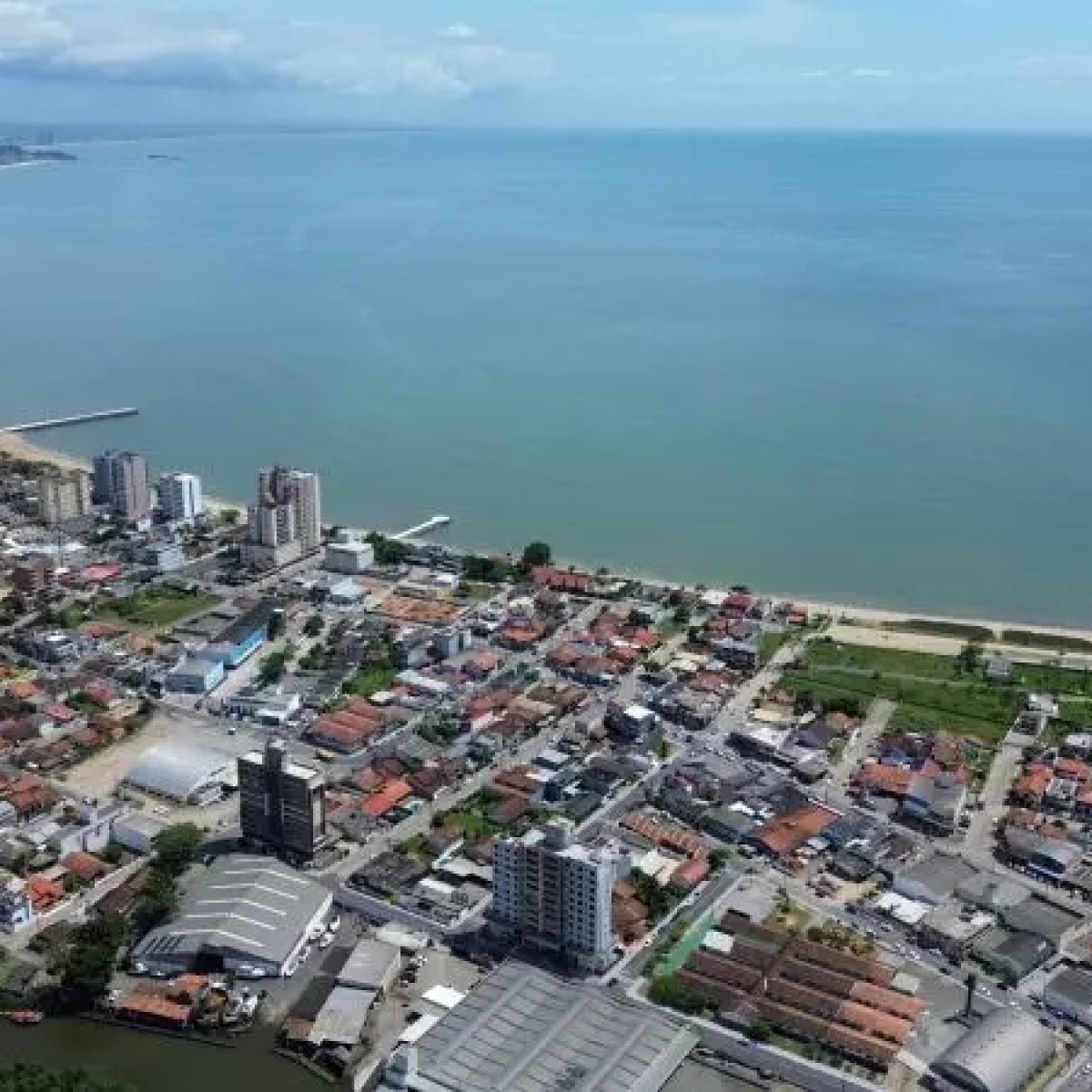 Balneário Piçarras: Crescimento de 80% impulsiona demanda por internet