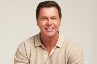 Café com Deus Pai: fenômeno editorial brasileiro em 2025