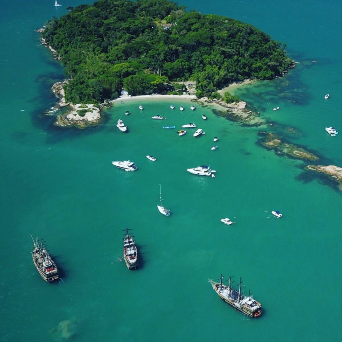 Carnaval 2026: 5 destinos náuticos imperdíveis no Brasil