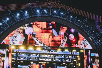 Navio Roupa Nova celebra música brasileira em edição histórica