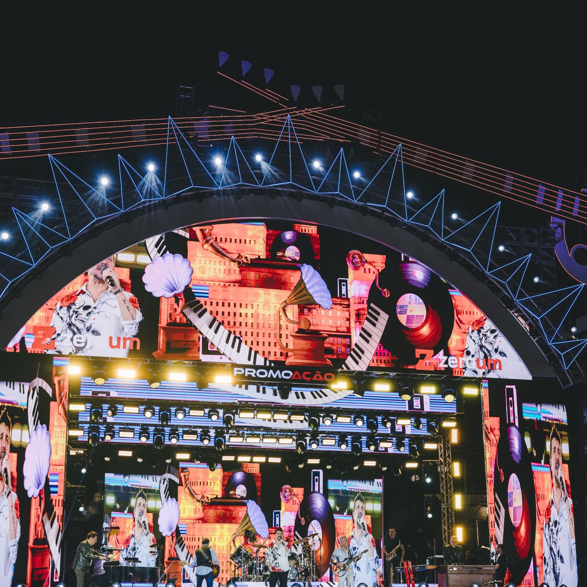 Navio Roupa Nova celebra música brasileira em edição histórica