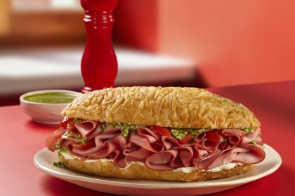 Sanduíche de mortadela: Perdigão homenageia SP com releituras