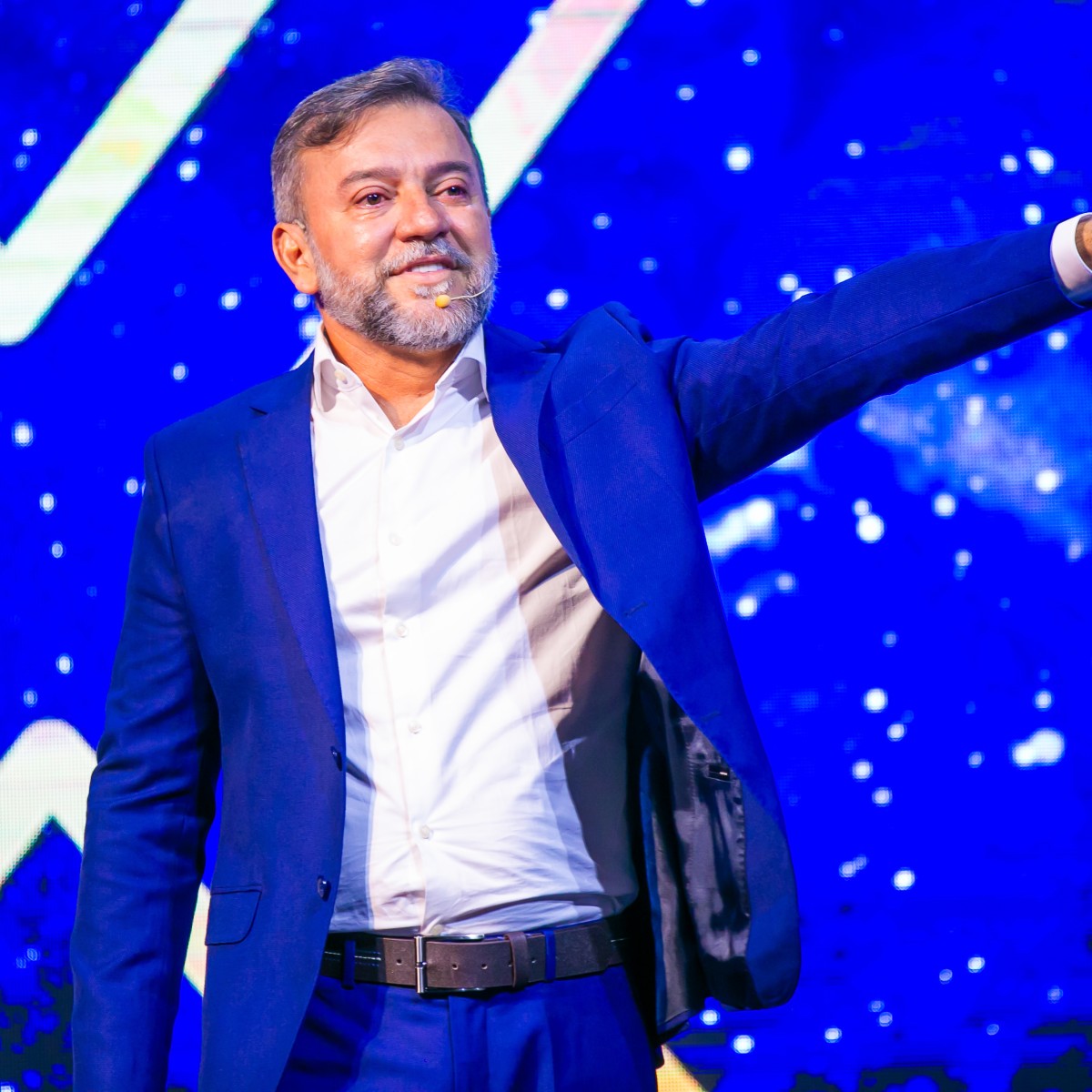 Solidão cresce em ambientes cheios e afeta saúde mental