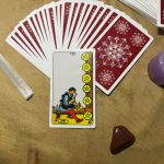 Tarot de fevereiro: constância para resultados reais, segundo Astrolink