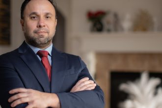 Transporte executivo de luxo nos EUA atrai investidores em 2026