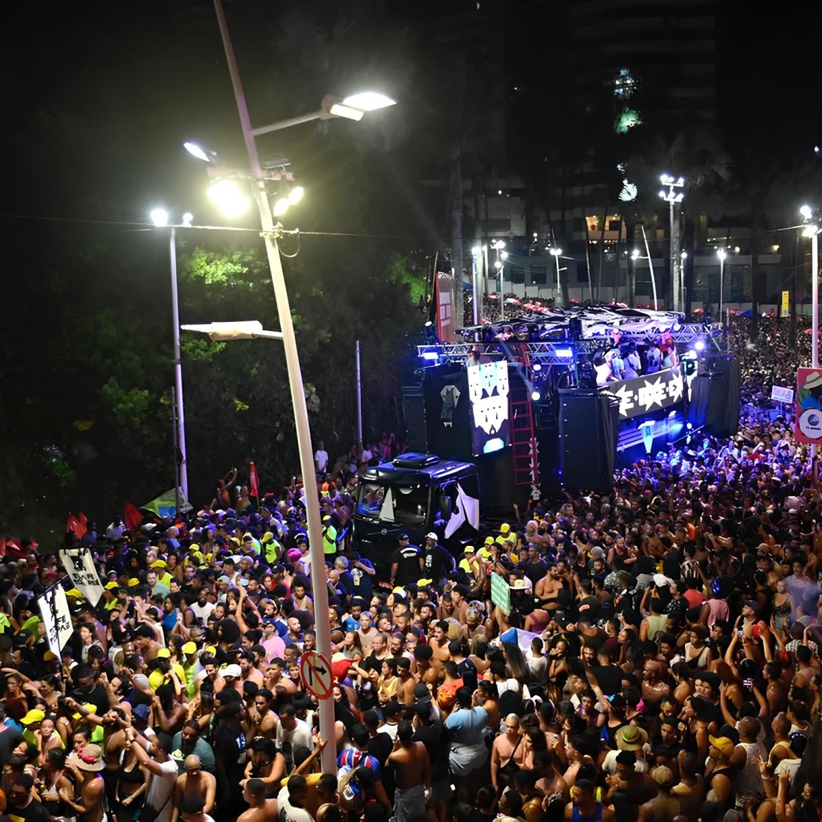 Carnaval de Salvador aposta em tecnologia para foliões e serviços