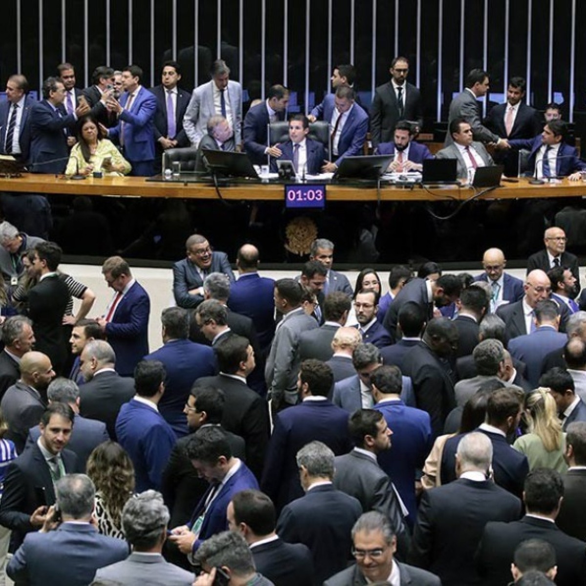 Congresso e privilégios: risco político em ano eleitoral