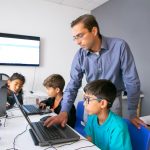 IA nas escolas: como estimular habilidades digitais nos estudantes