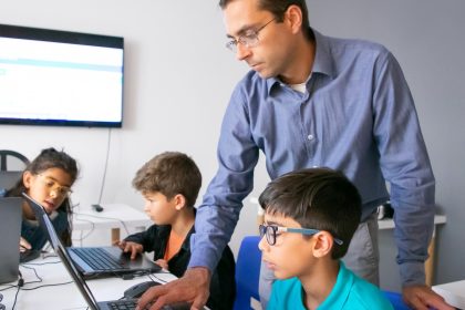 IA nas escolas: como estimular habilidades digitais nos estudantes