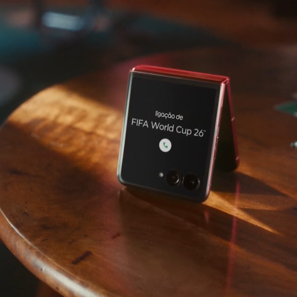 Motorola lança campanha global 'O Futebol te Chama' para a Copa de 2026