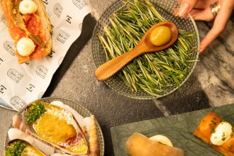 Parallel promove 'Vermuteo' com vermute, tapas e clima espanhol em BH