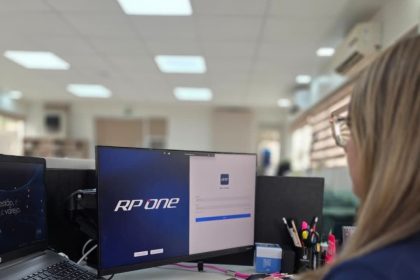 RP Info lança IA para decisões no varejo com assistente virtual